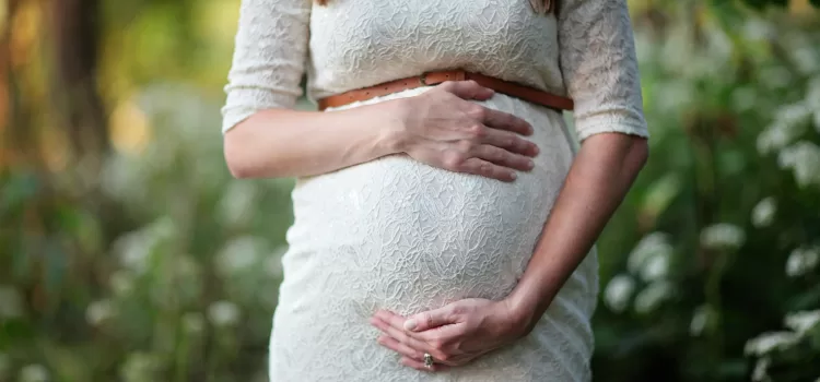 مرض كرون عند النساء: الحمل والرضاعة
